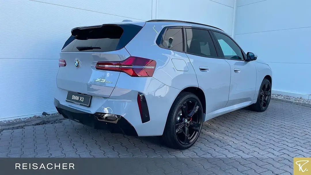 BMW X3 - Thumbnail 2