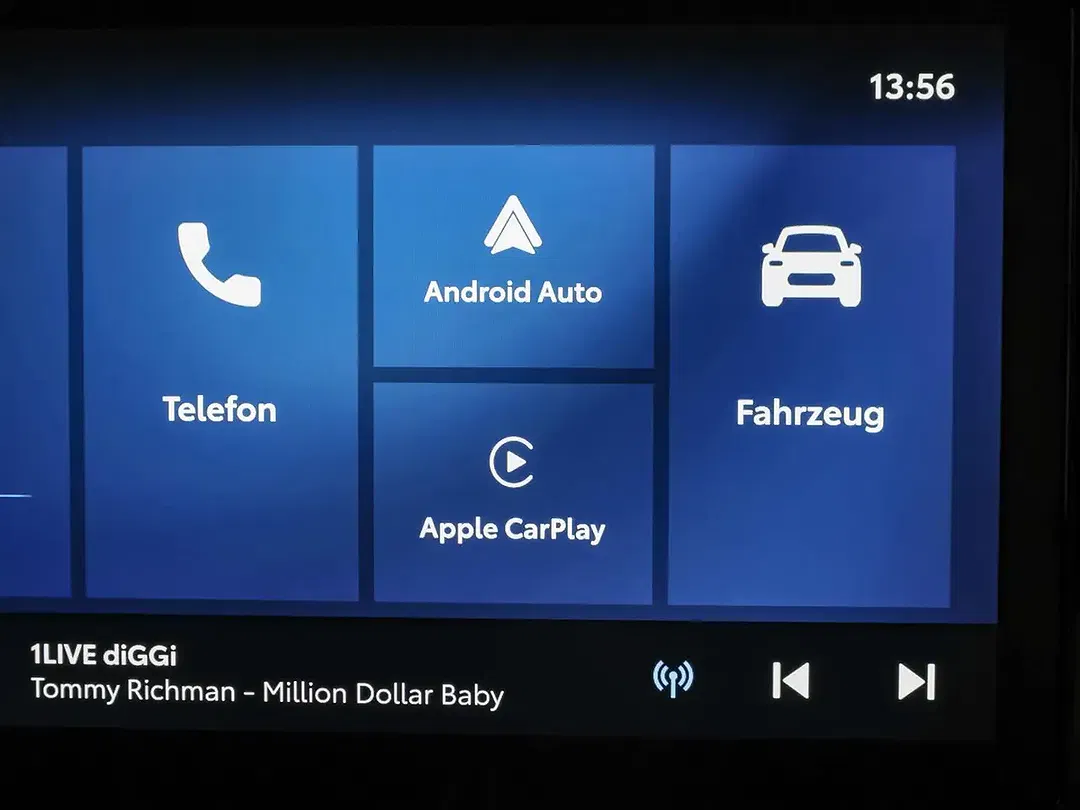 Toyota Yaris - Thumbnail 4