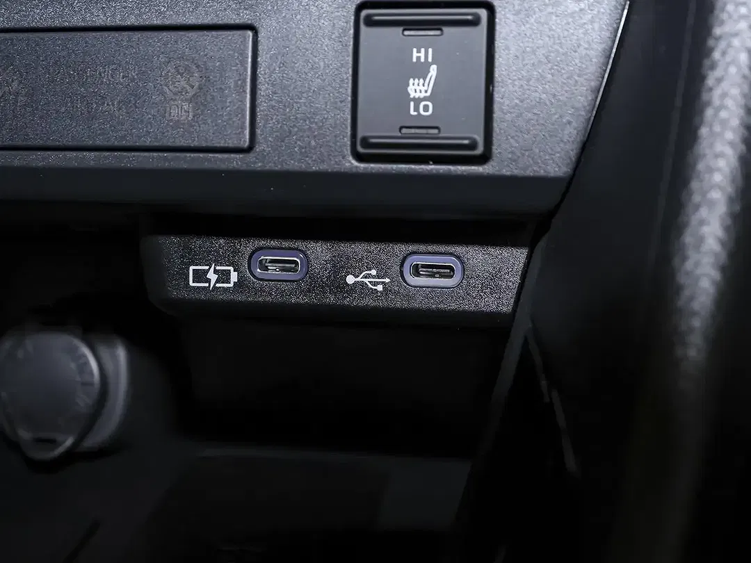 Toyota Yaris - Thumbnail 5