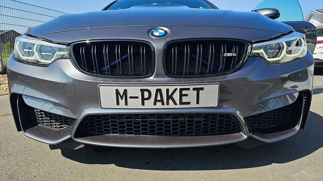 BMW M4 - Thumbnail 14