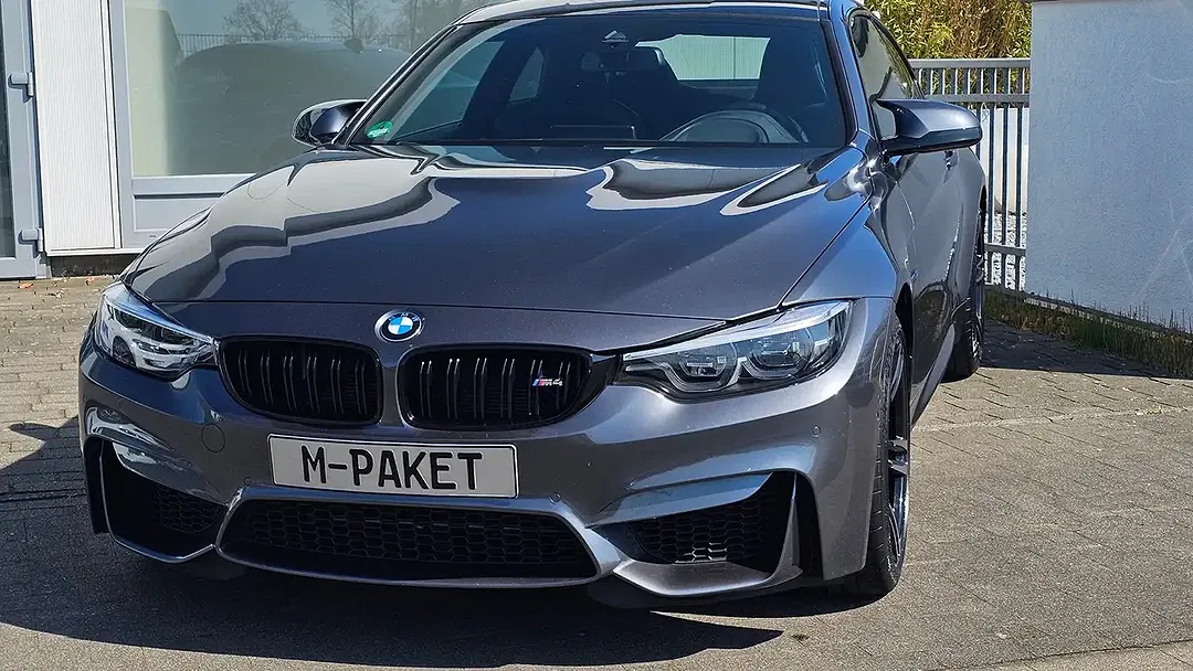 BMW M4 - Thumbnail 15