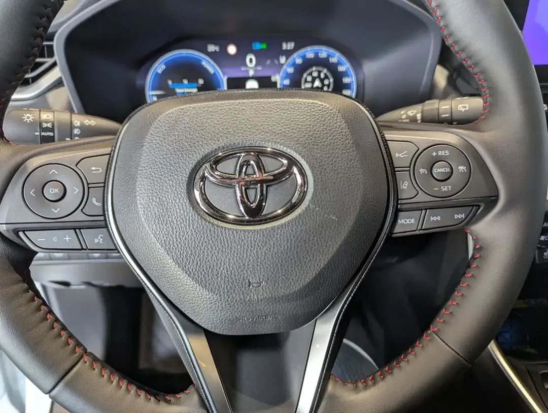 Toyota RAV 4 - Thumbnail 13