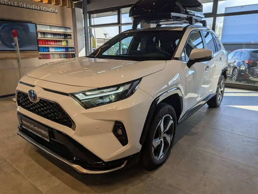 Toyota RAV 4 - Thumbnail 2