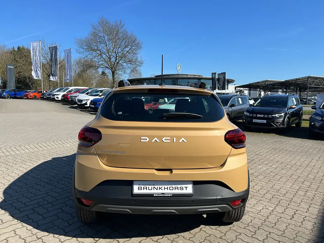 Dacia Sandero - Thumbnail 2