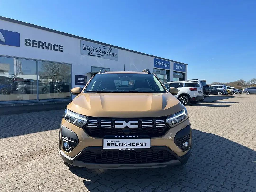 Dacia Sandero - Thumbnail 3