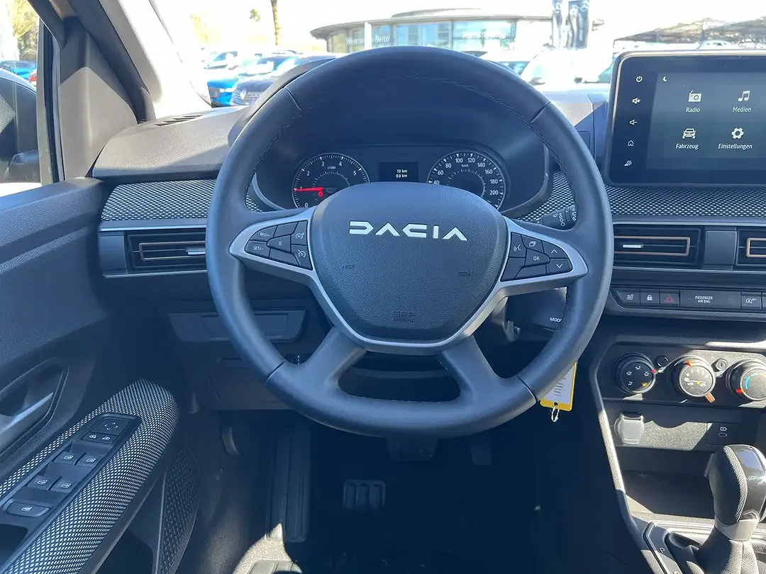Dacia Sandero - Thumbnail 7