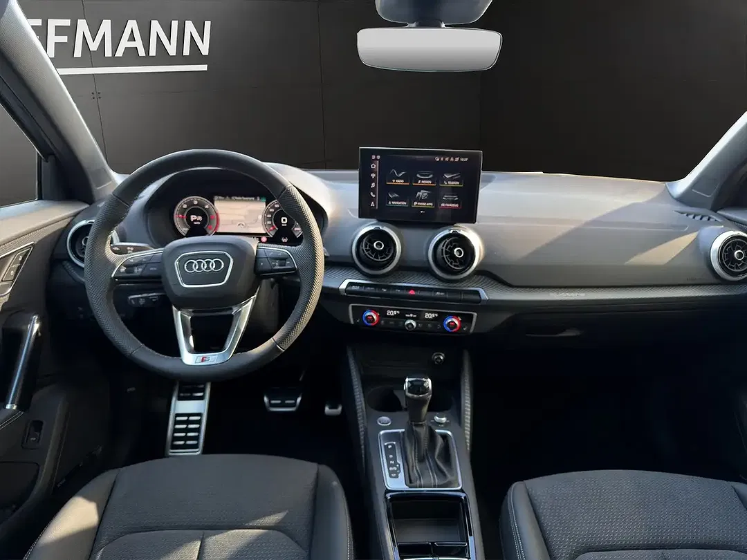 Audi Q2 - Thumbnail 10