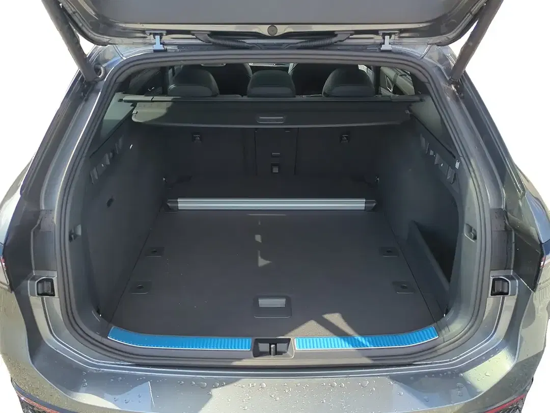 Volkswagen Passat Variant - Thumbnail 6
