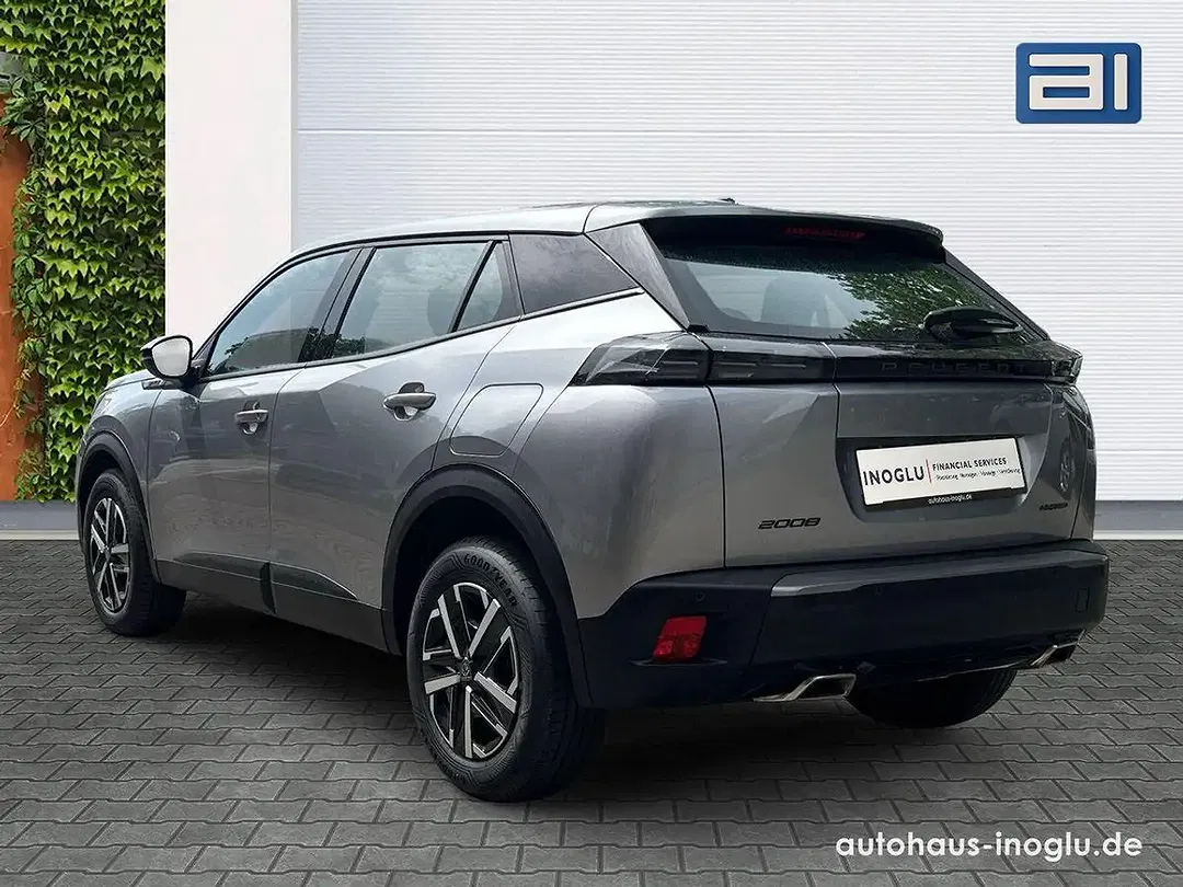Peugeot 2008 - Thumbnail 3