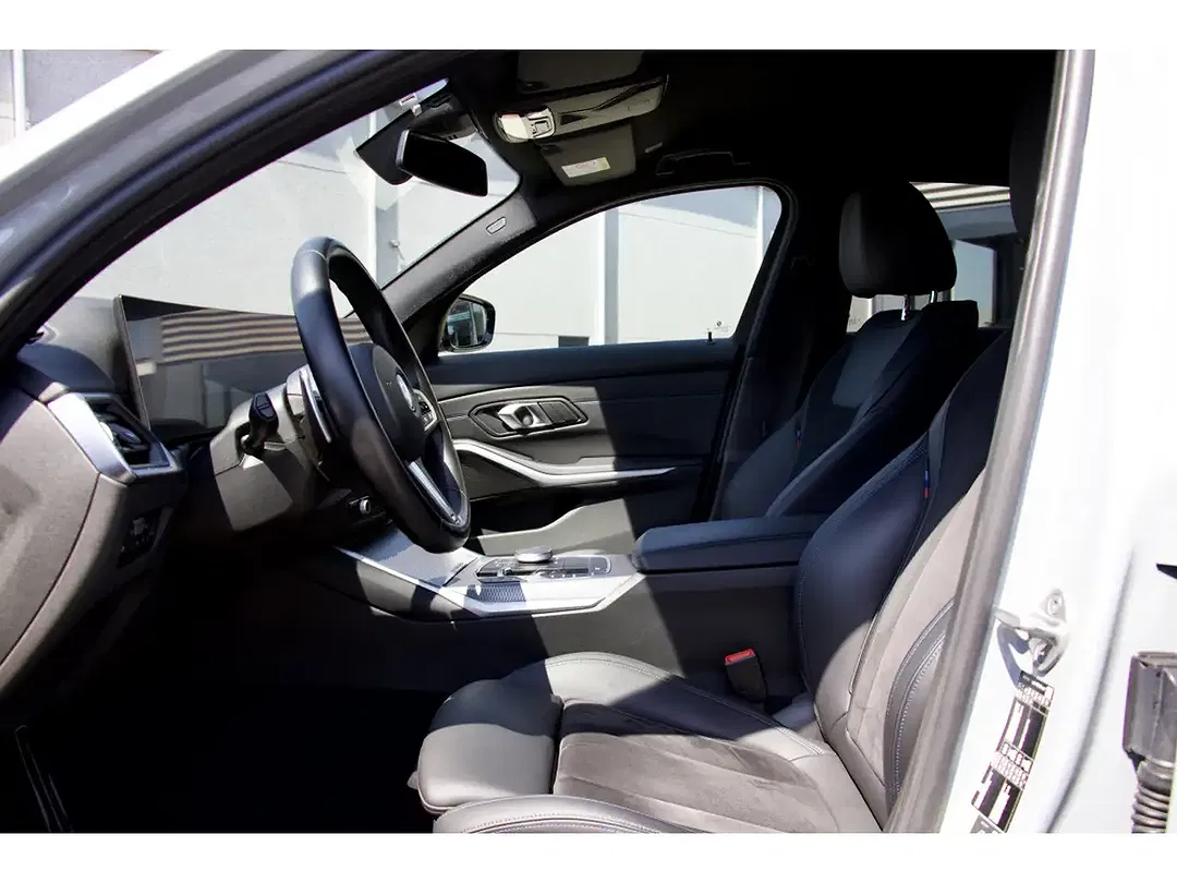 BMW 330 - Thumbnail 6