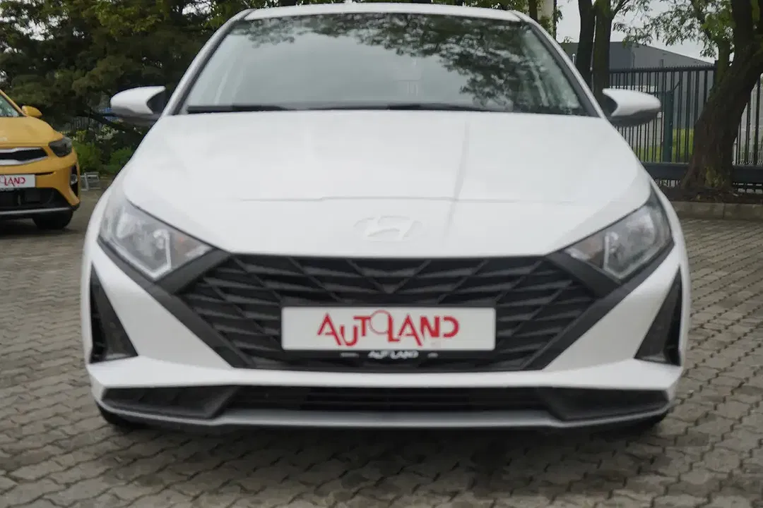 Hyundai i20 - Thumbnail 2