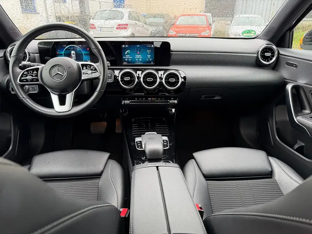 Mercedes-Benz A 180 - Thumbnail 11