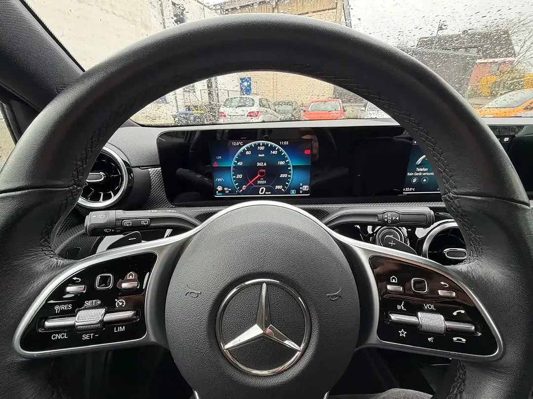 Mercedes-Benz A 180 - Thumbnail 12