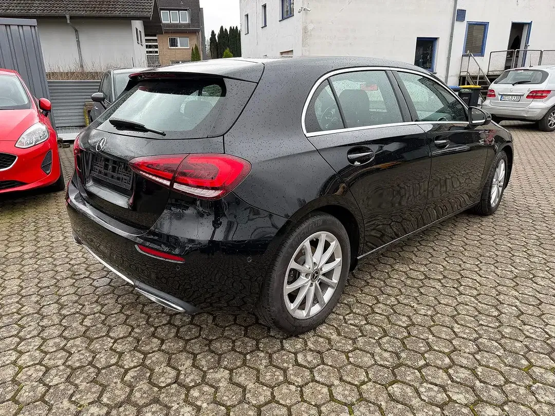 Mercedes-Benz A 180 - Thumbnail 3
