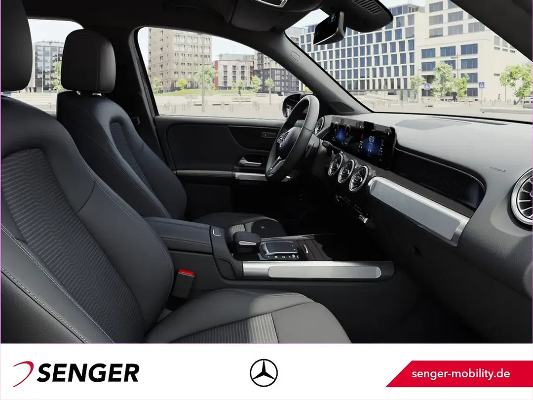 Mercedes-Benz EQB 300 - Thumbnail 8