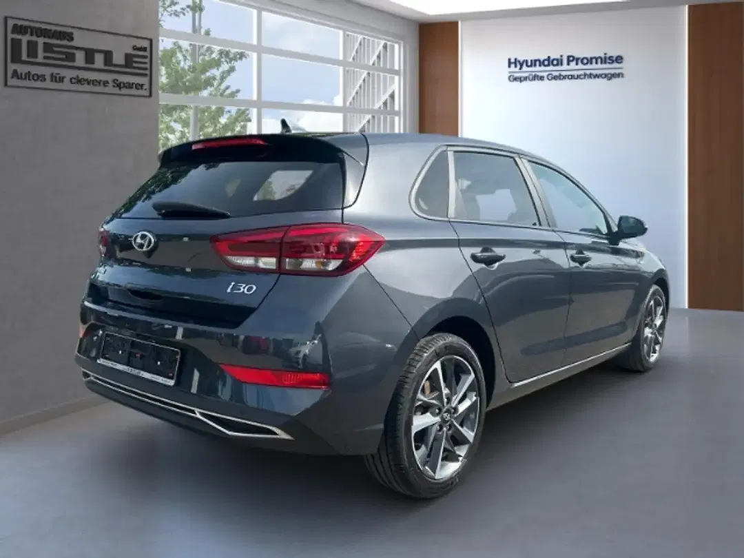 Hyundai i30 - Thumbnail 3
