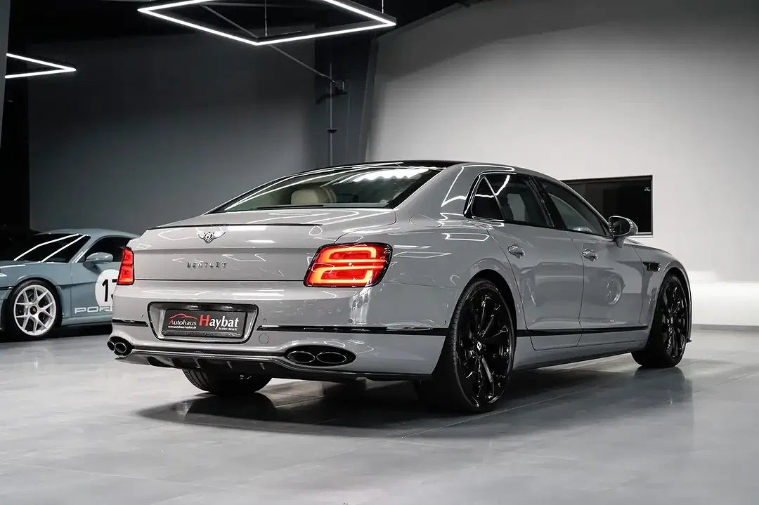 Bentley Flying Spur - Thumbnail 10