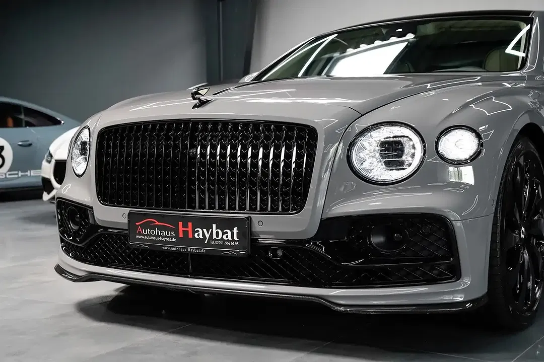 Bentley Flying Spur - Thumbnail 4