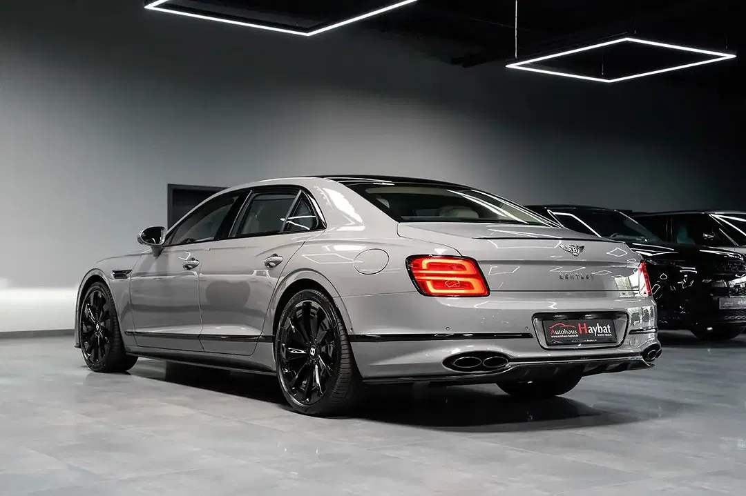 Bentley Flying Spur - Thumbnail 8