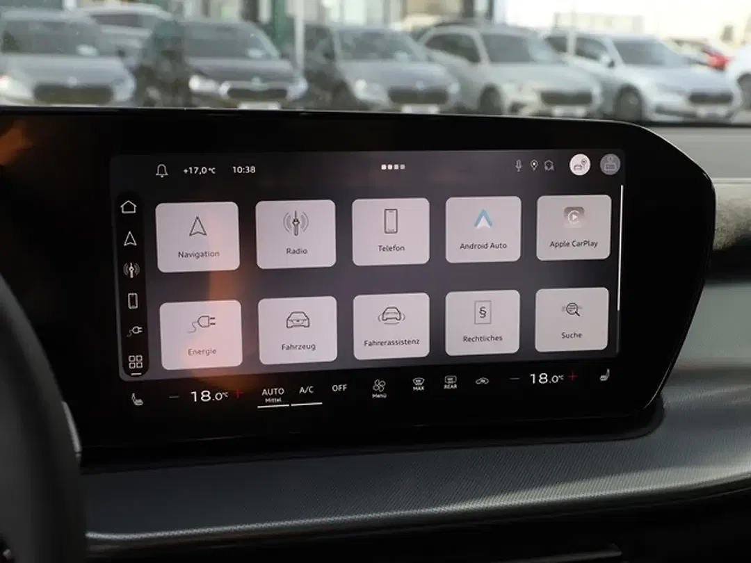 Audi Q3 - Thumbnail 11