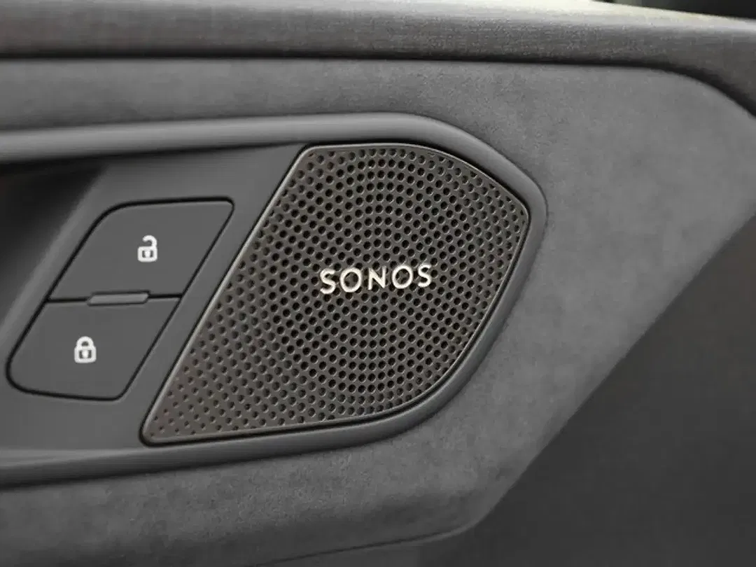 Audi Q3 - Thumbnail 13