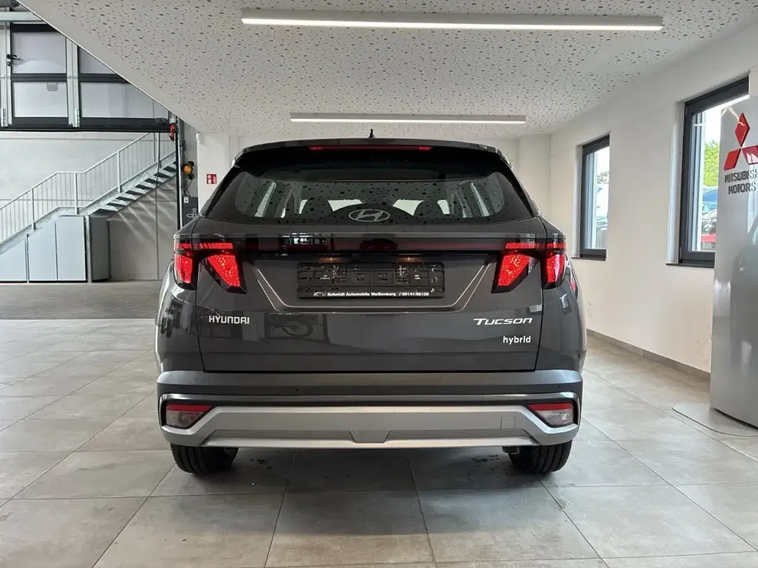 Hyundai TUCSON - Thumbnail 3