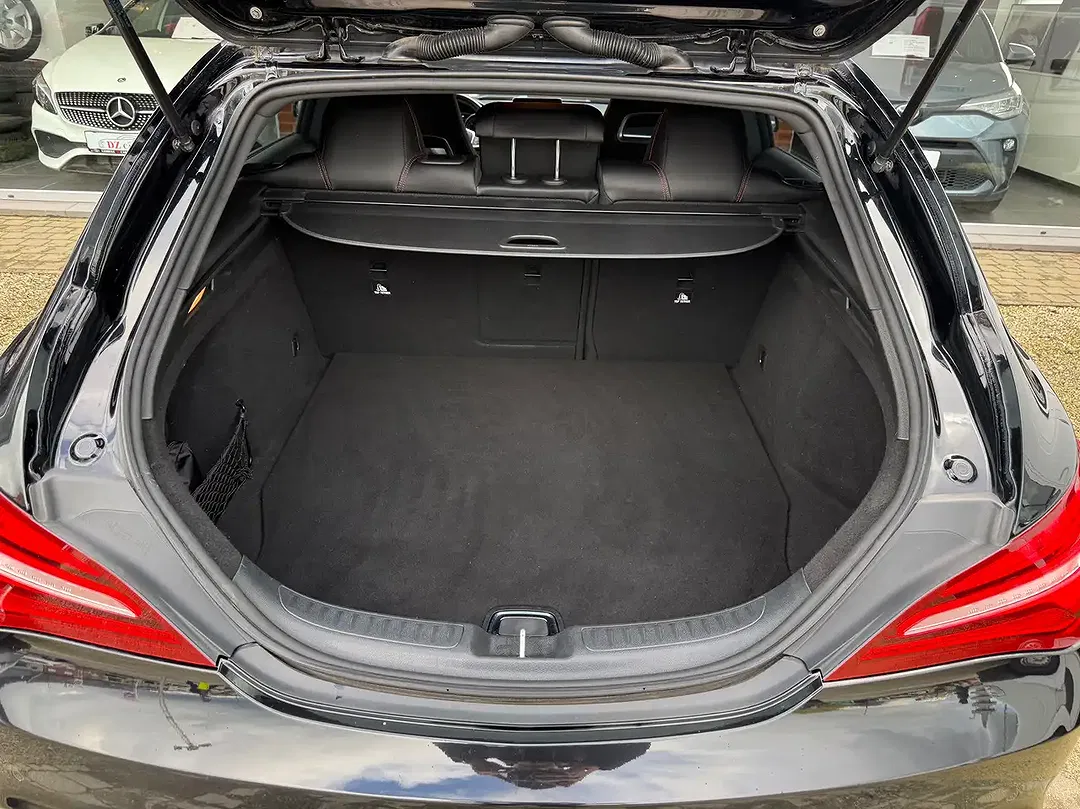 Mercedes-Benz CLA 180 - Thumbnail 11