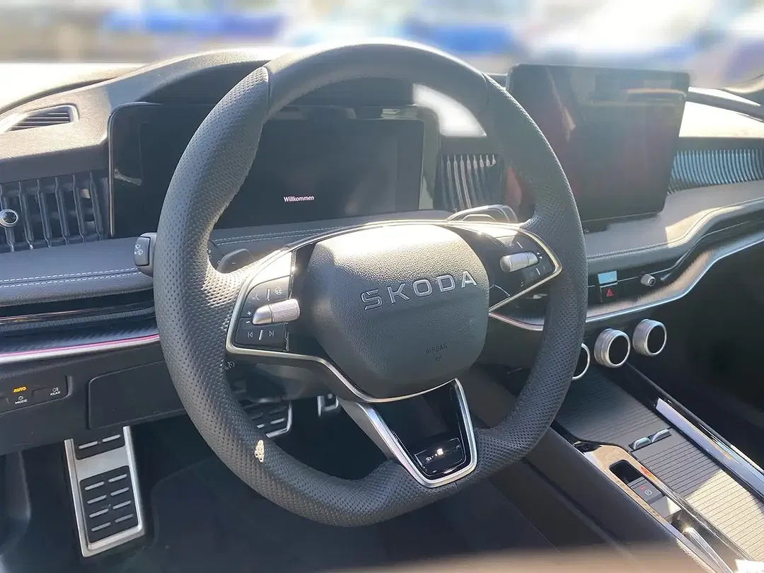 Skoda Superb - Thumbnail 7