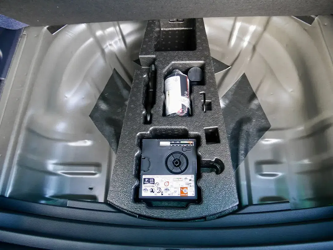 Skoda Karoq - Thumbnail 14