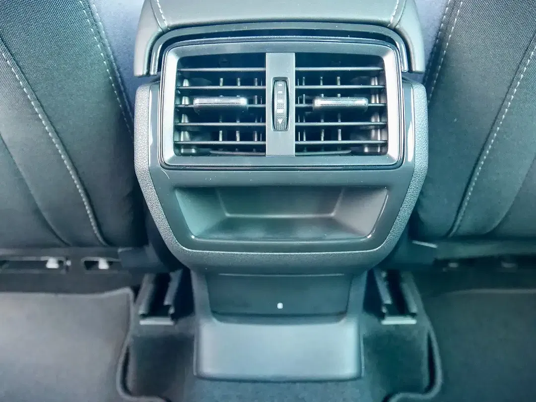 Skoda Karoq - Thumbnail 17