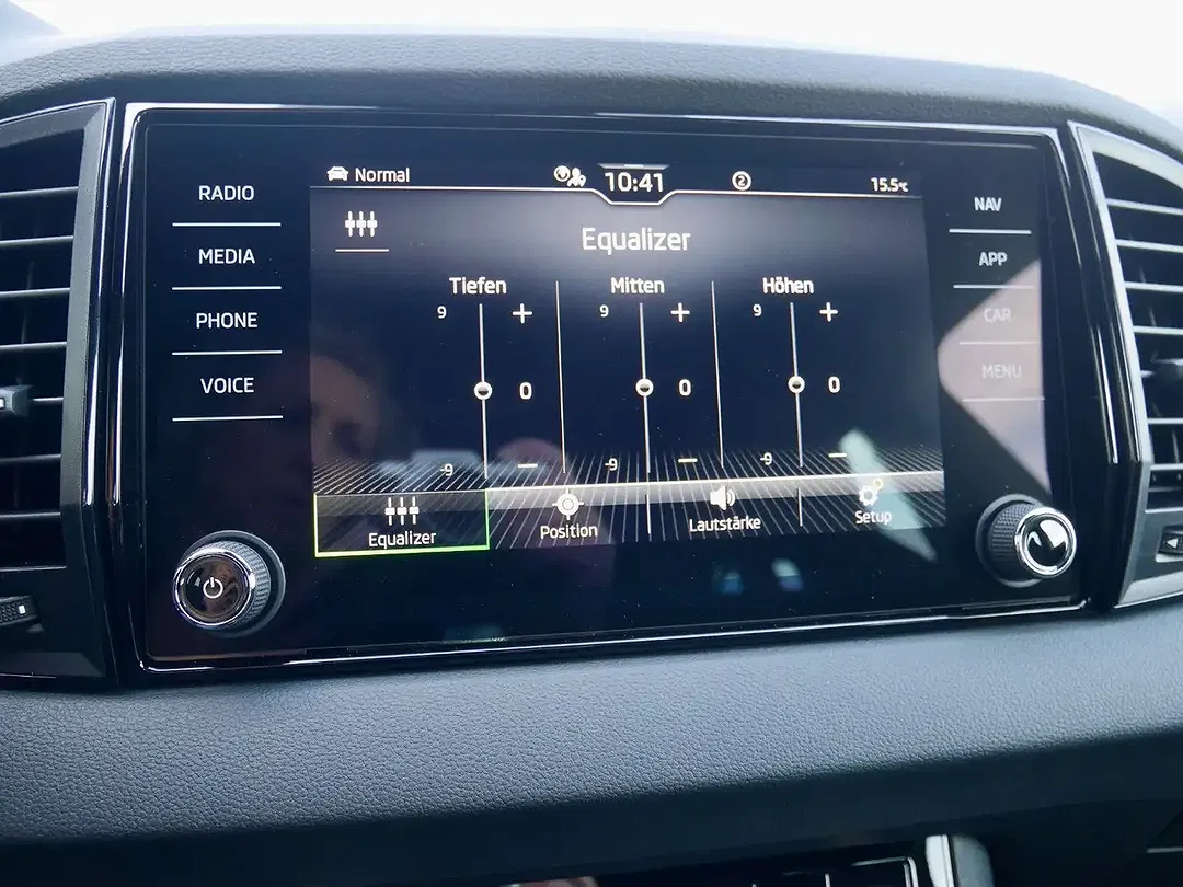 Skoda Karoq - Thumbnail 33