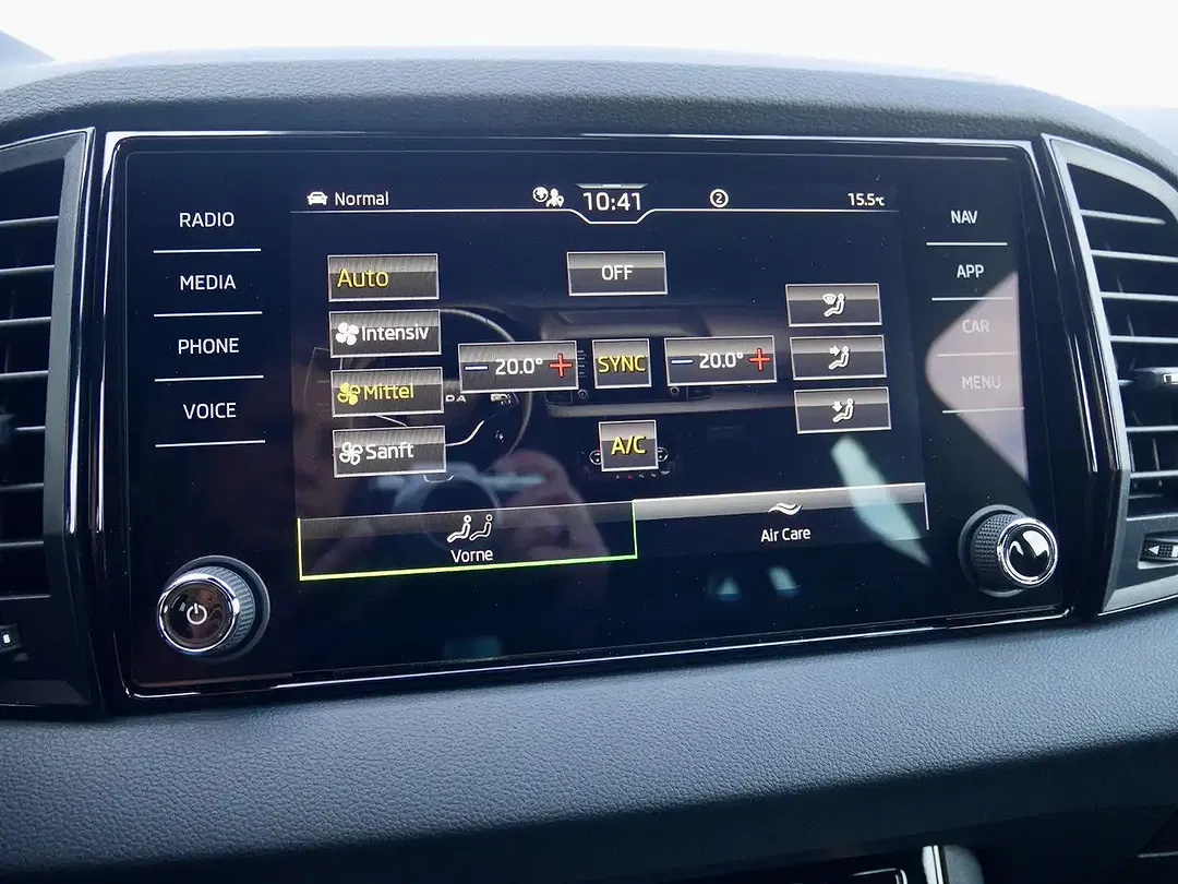 Skoda Karoq - Thumbnail 35