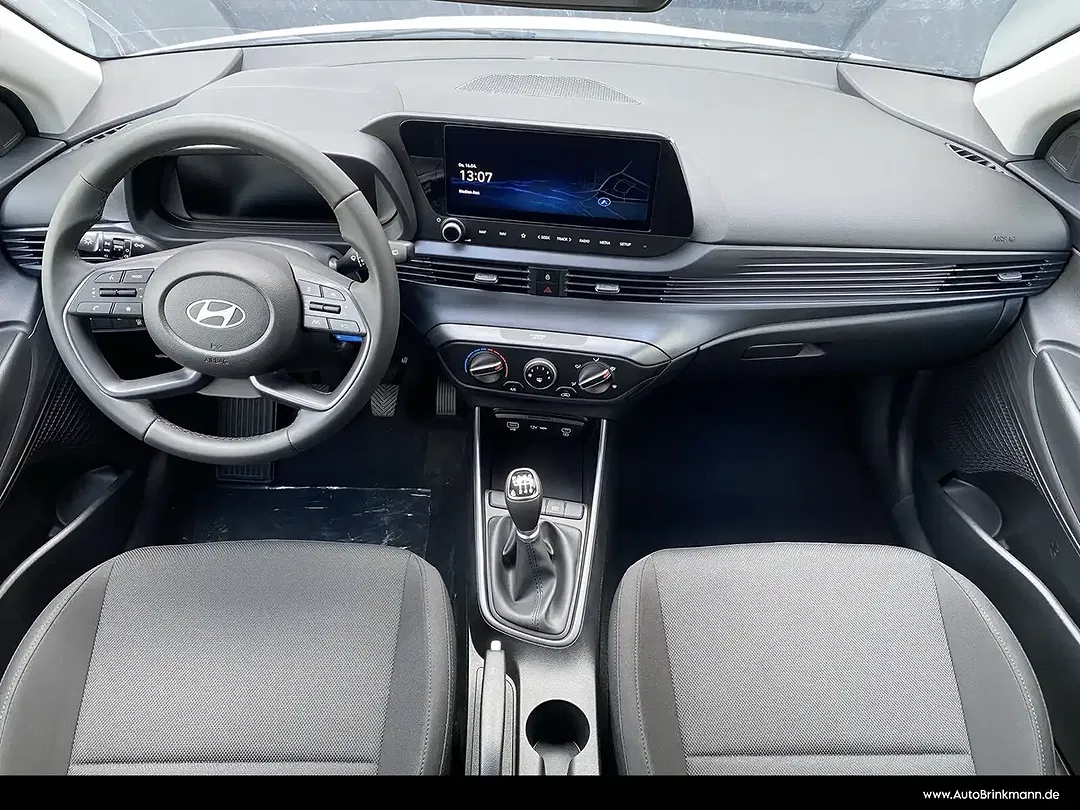 Hyundai i20 - Thumbnail 11