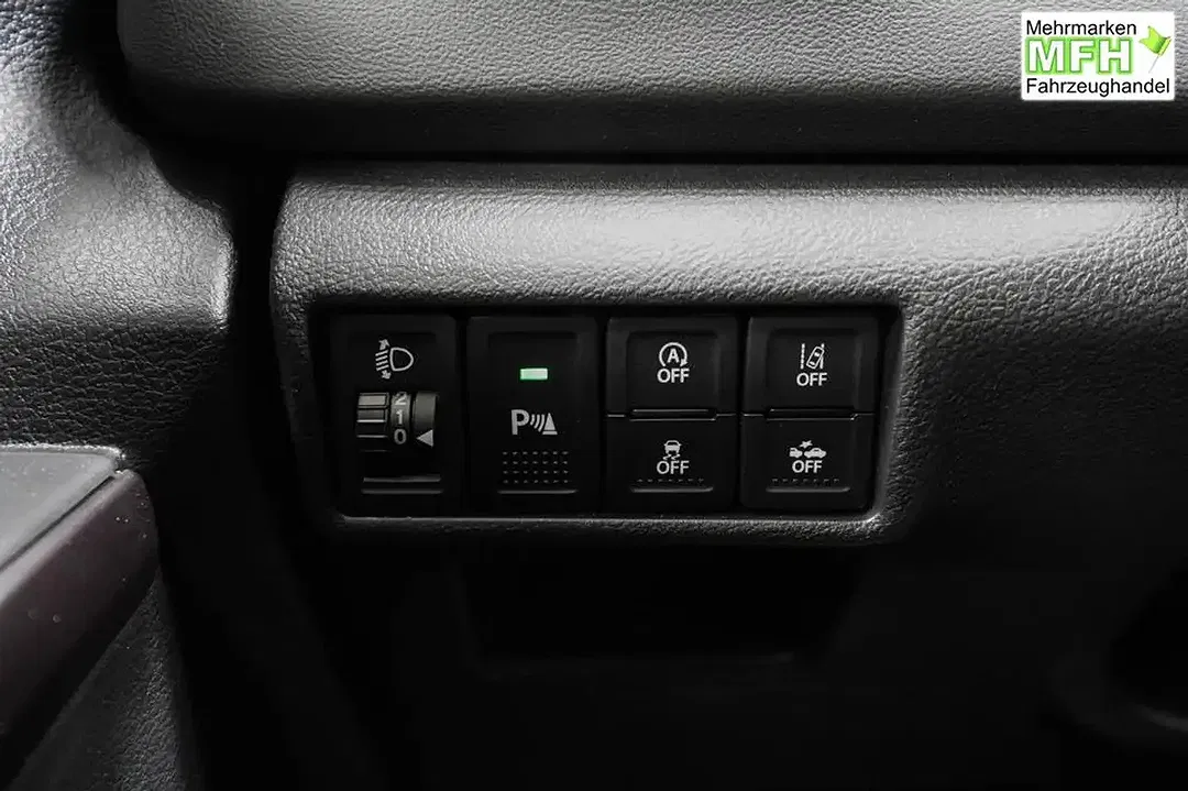 Suzuki S-Cross - Thumbnail 11