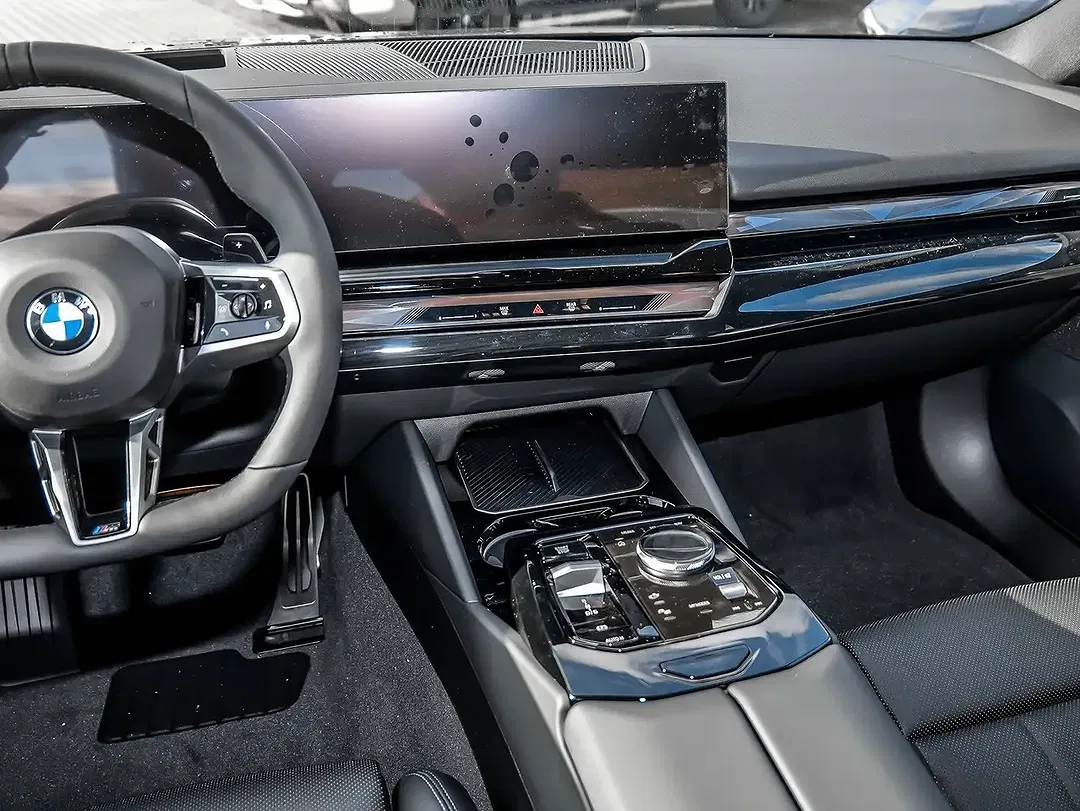 BMW 520 - Thumbnail 10