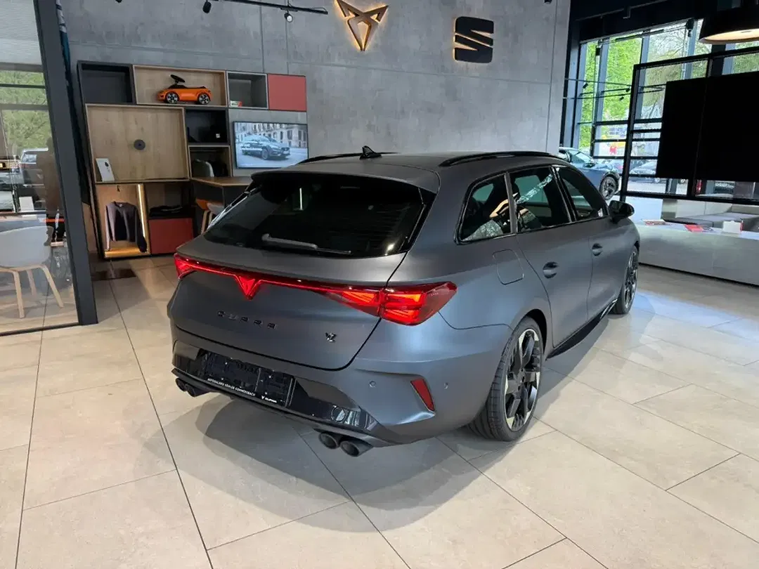CUPRA Leon - Thumbnail 6