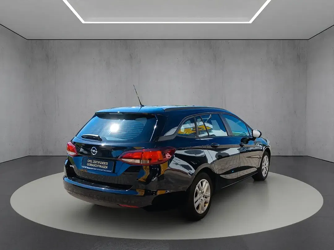 Opel Astra - Thumbnail 4