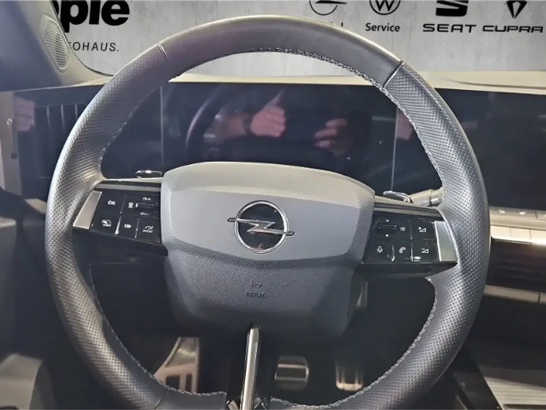 Opel Astra - Thumbnail 11