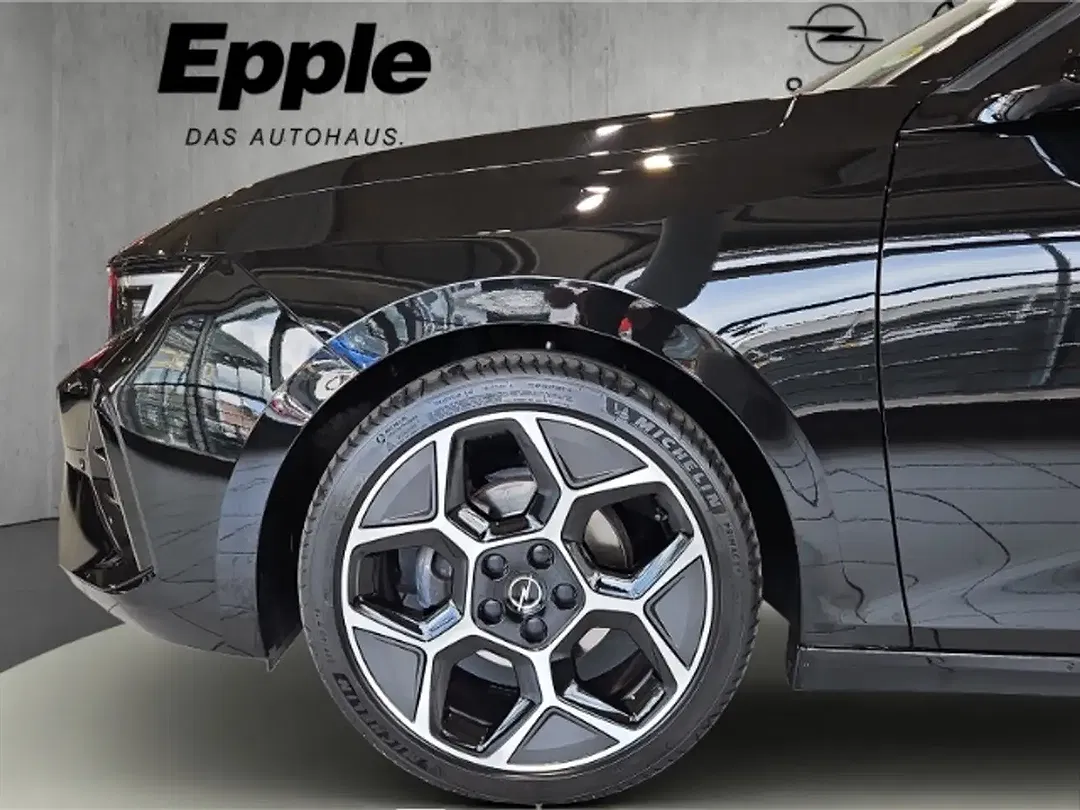 Opel Astra - Thumbnail 4