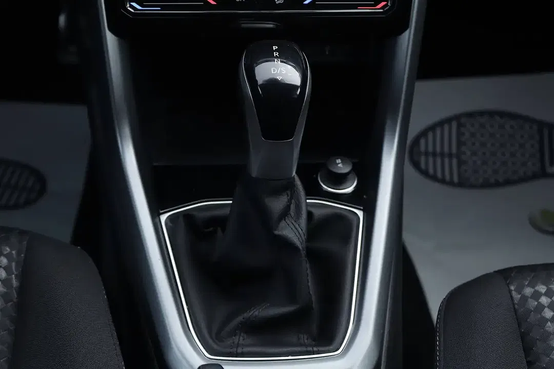 Volkswagen T-Cross - Thumbnail 12