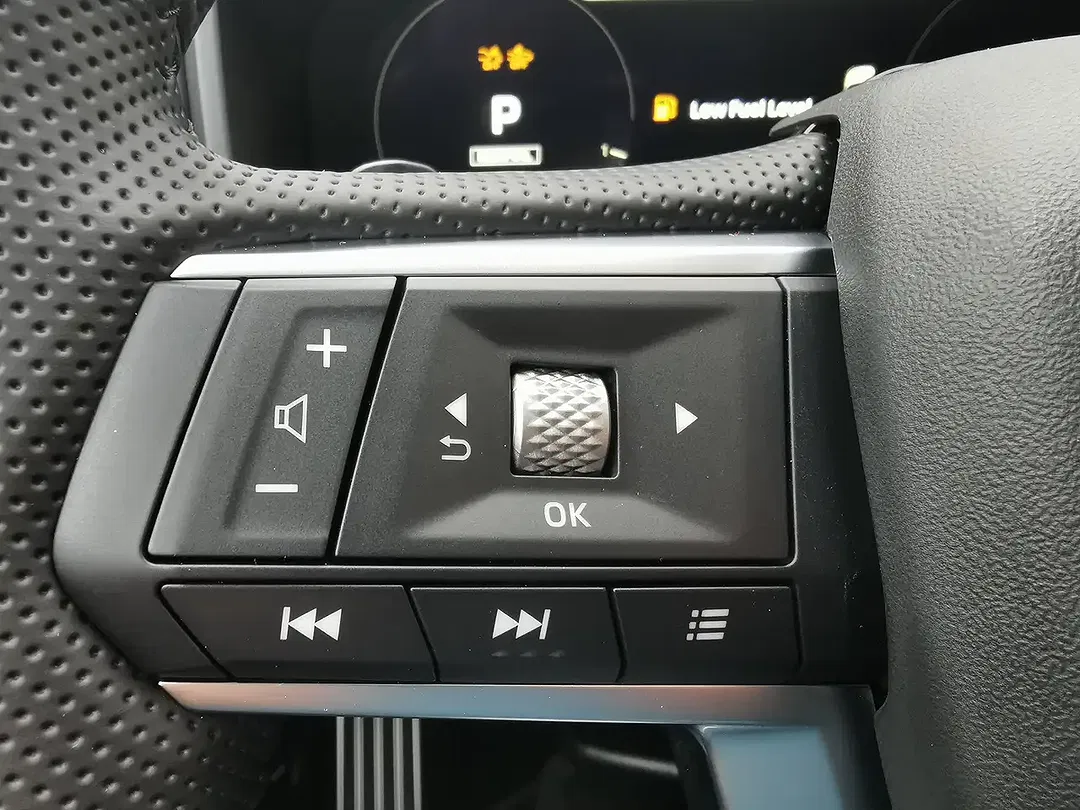 Mitsubishi Outlander - Thumbnail 12
