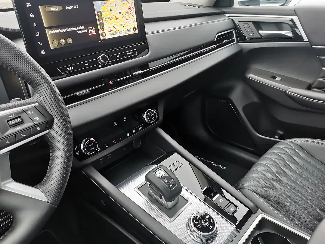 Mitsubishi Outlander - Thumbnail 14