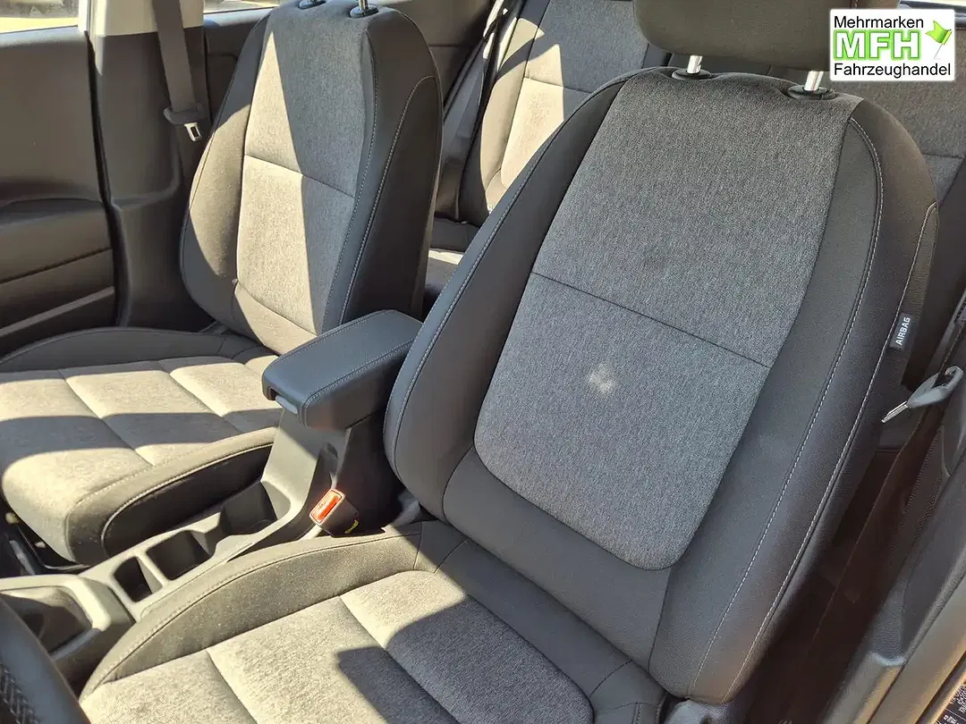 Kia Stonic - Thumbnail 11
