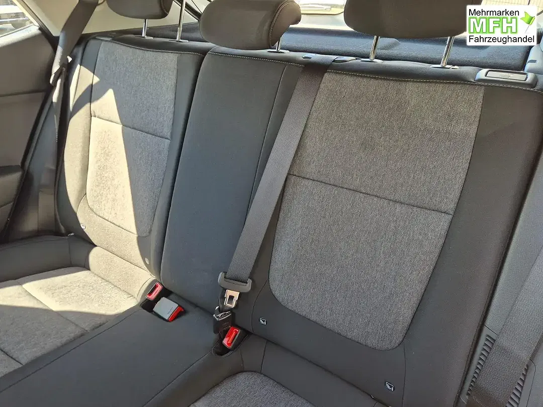 Kia Stonic - Thumbnail 12