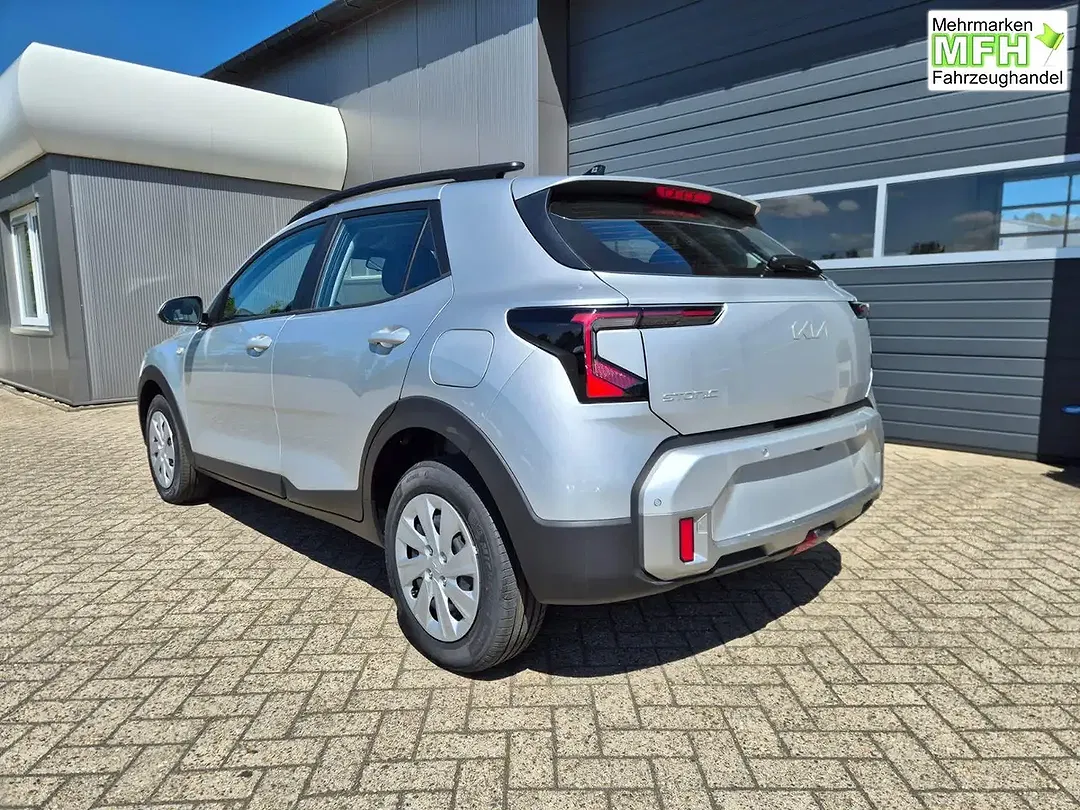 Kia Stonic - Thumbnail 3