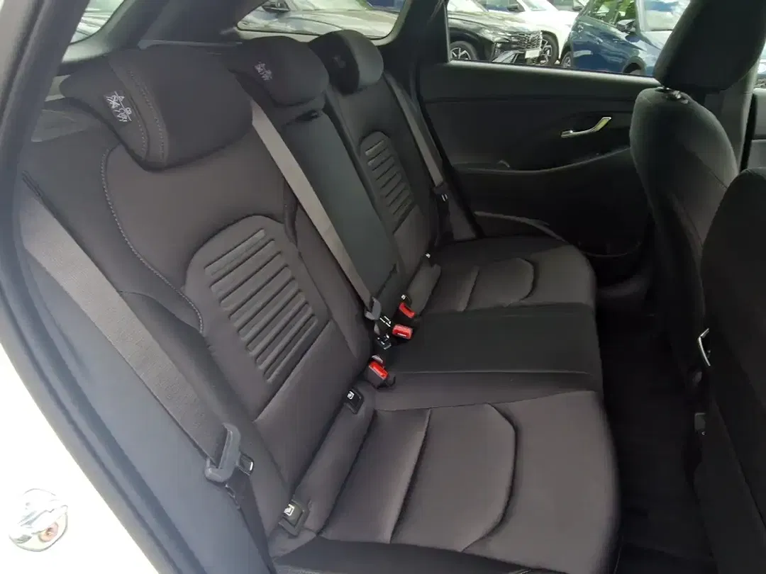 Hyundai i30 - Thumbnail 12