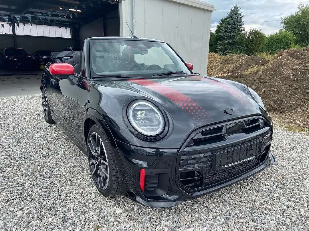 MINI John Cooper Works Cabrio - Thumbnail 1