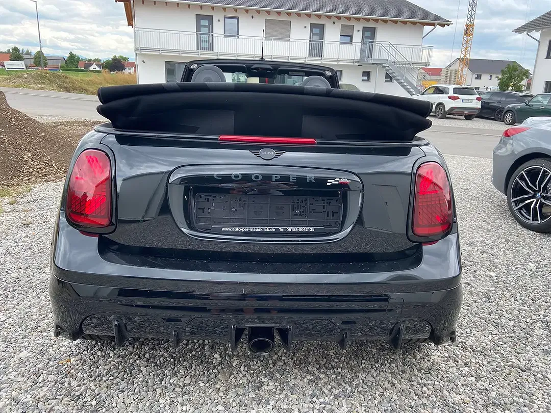 MINI John Cooper Works Cabrio - Thumbnail 4