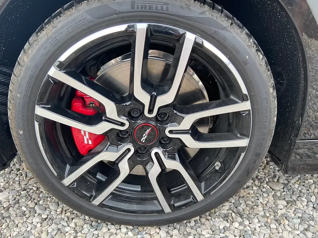 MINI John Cooper Works Cabrio - Thumbnail 8