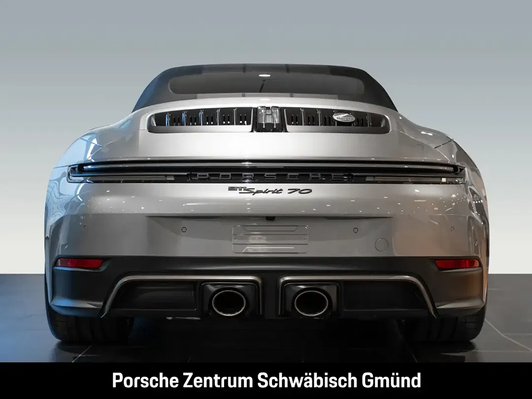 Porsche 992 - Thumbnail 11
